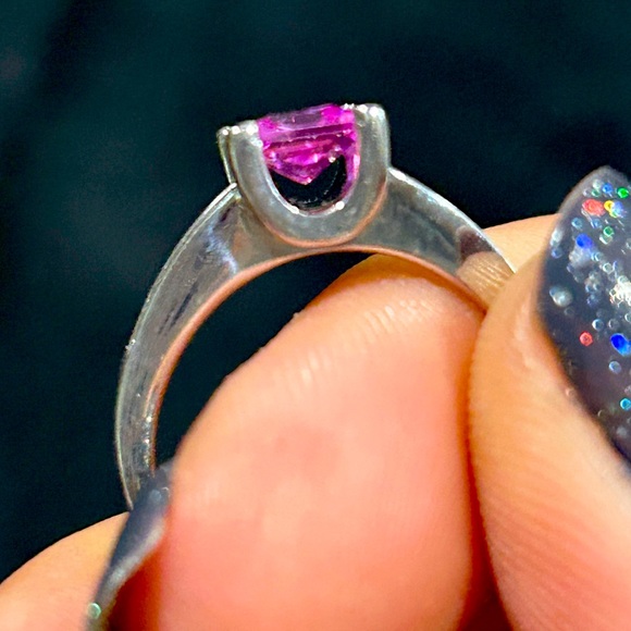 Pink Sapphire Ring - Picture 5 of 6